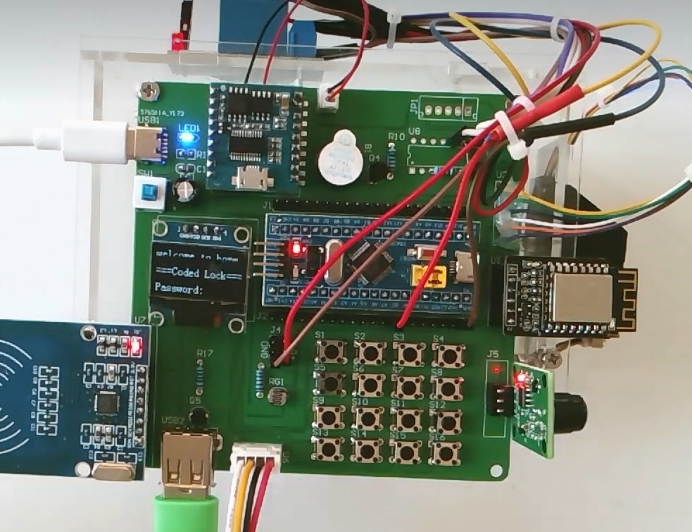 【C03432S】基于stm32单片机的智能门禁系统